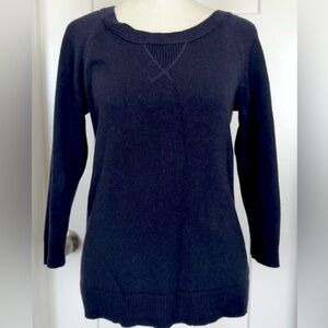 GAP Navy Blue Crewneck Sweater – XS